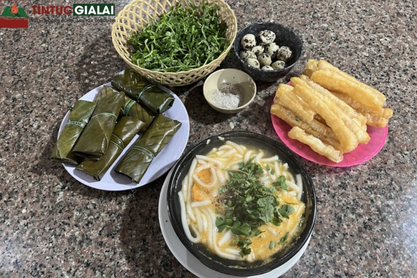 Bánh Canh Cá Lóc Akay 7 Pleiku – Quán Bánh Canh Ngon Chuẩn Vị Tại Gia Lai