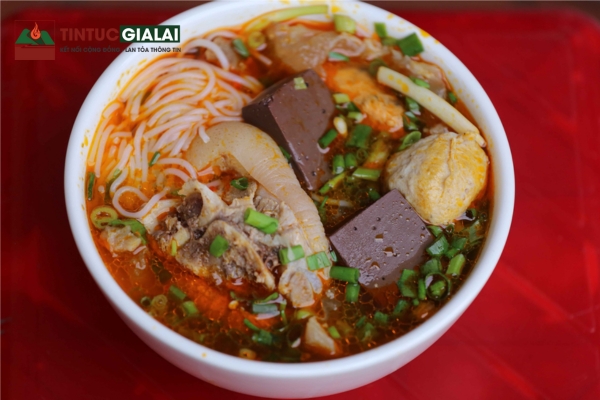 Bún Bò O Ngọc Pleiku – Quán Bún Bò Huế Đậm Đà Phố Núi Tại Gia Lai