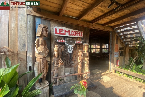 Lem Coffee & Tea Pleiku – Quán Cà Phê View Biển Hồ Săn Mây Tại Gia Lai